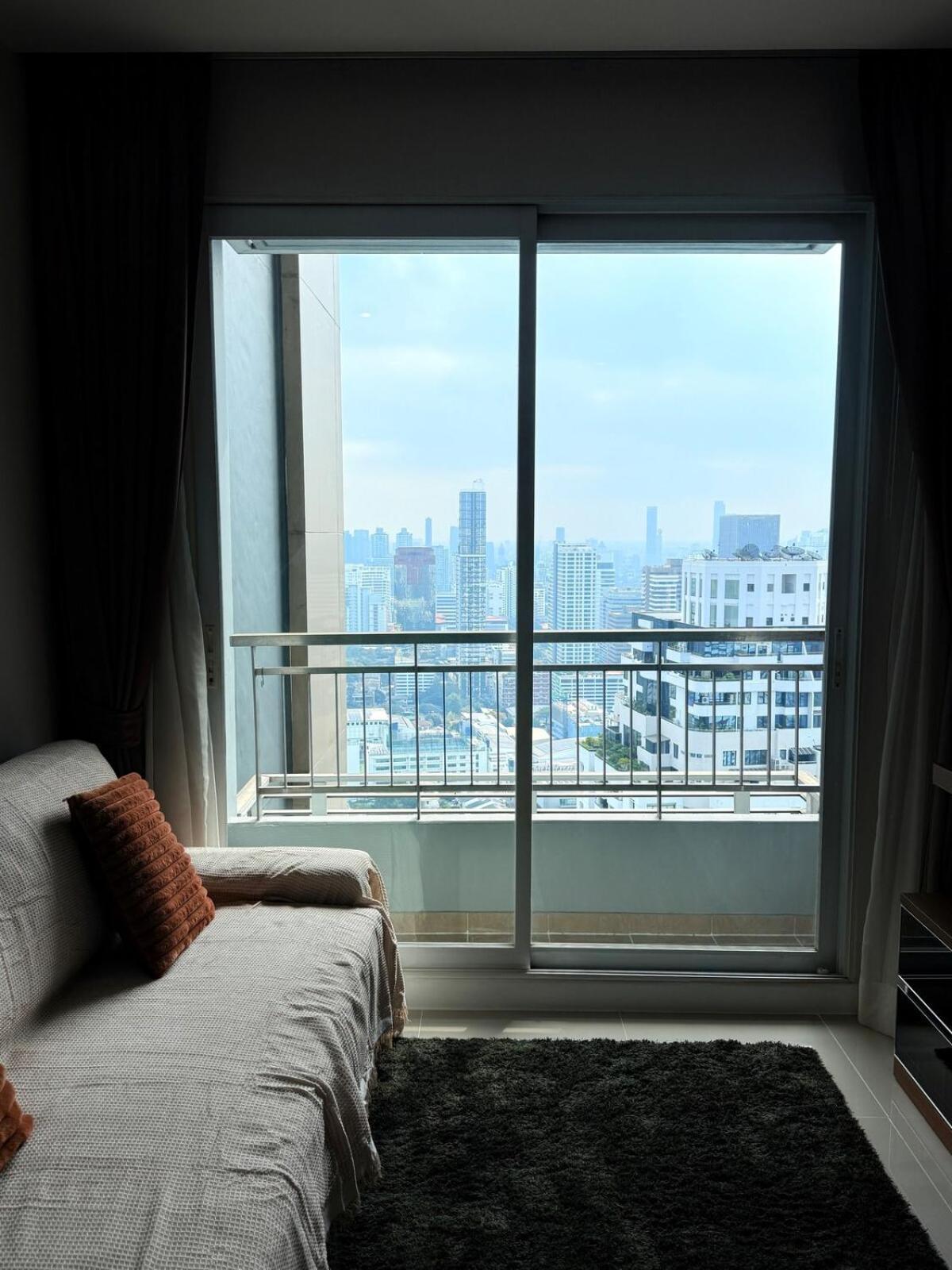 Apartment 1 Bedroom High Floor Luxury With Pool,gym And Sauna