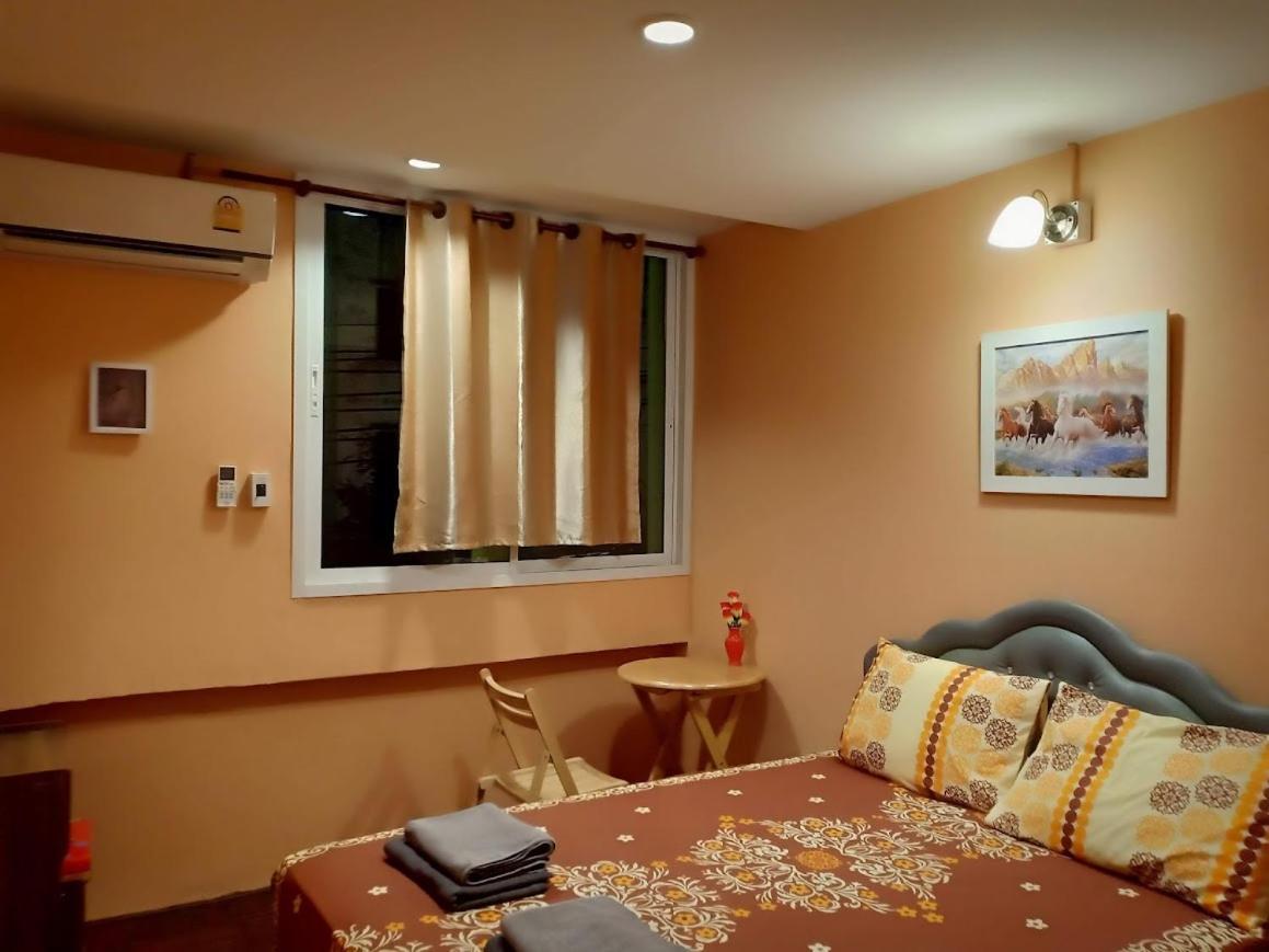 Khách sạn Santo House Bkk Bangkok