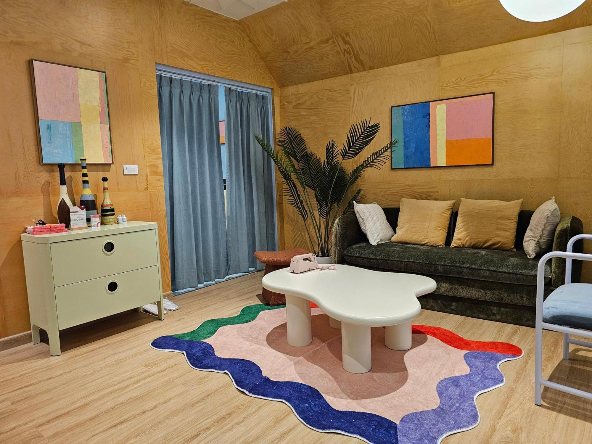Kitsch Hotel