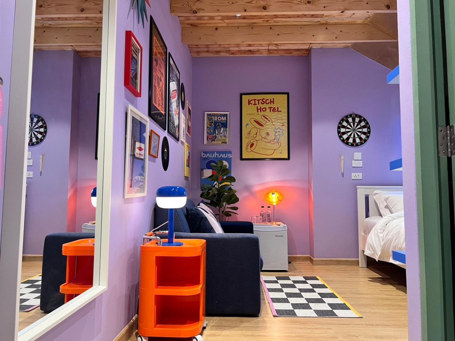 Kitsch Hotel