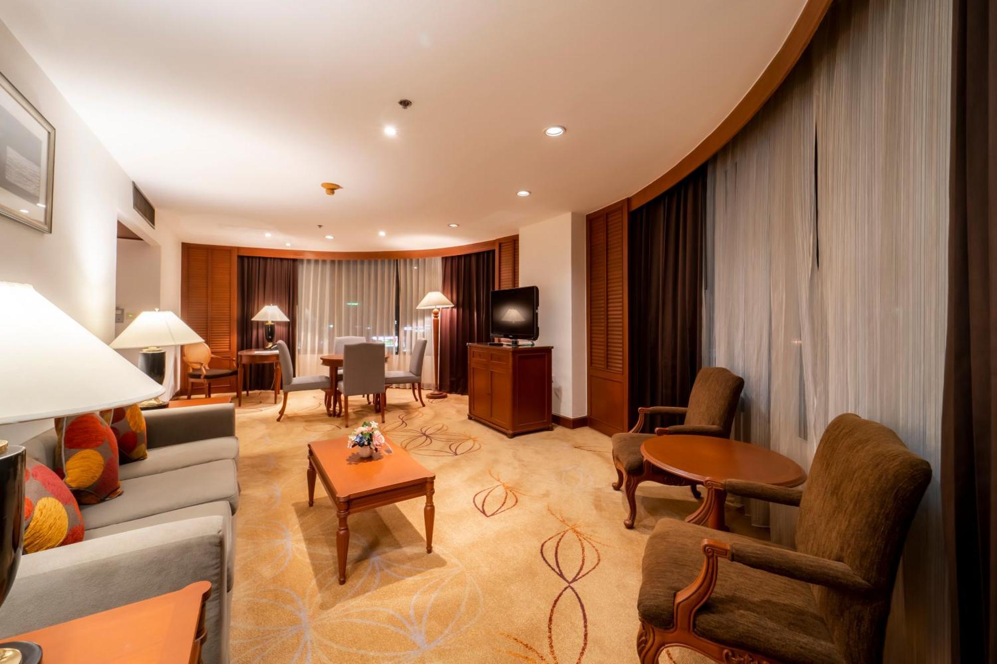 Century Park Hotel