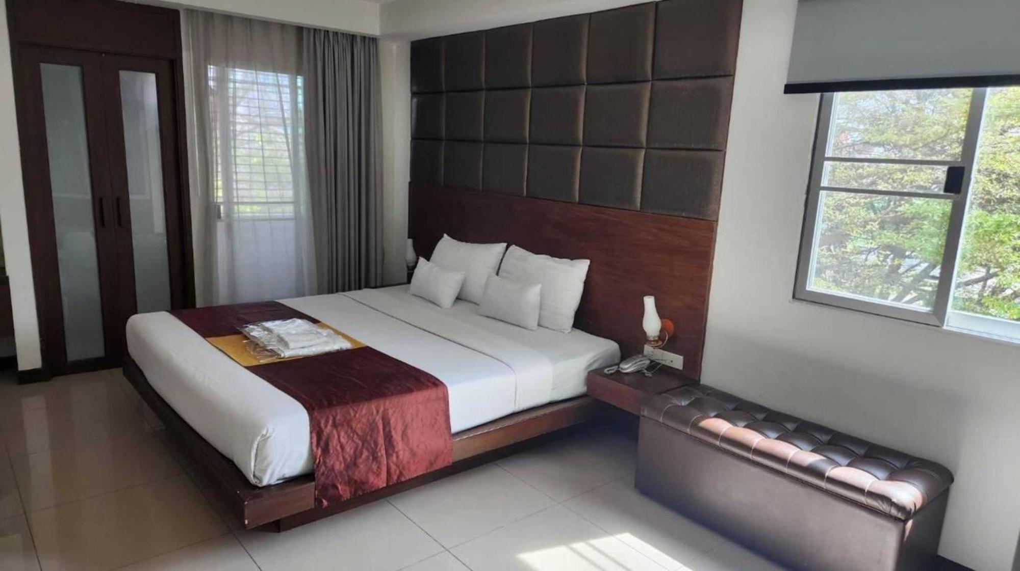 Collection O The Cha Cha Hotel Bangkok