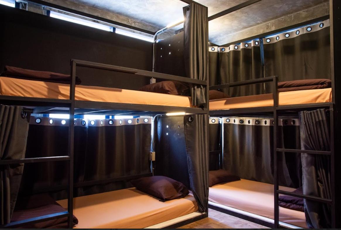 Area81 Hideout Hostel Bangkok
