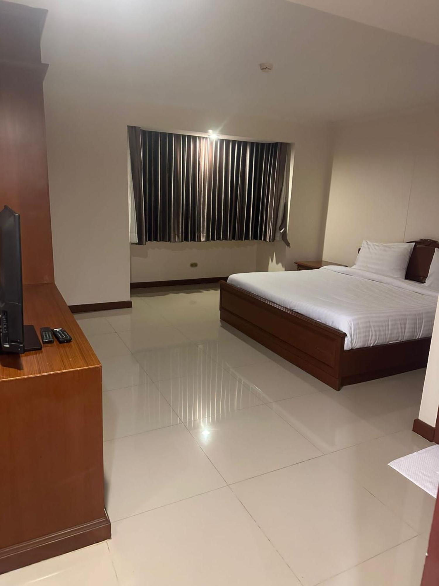 Omni Tower - Direct Apartment