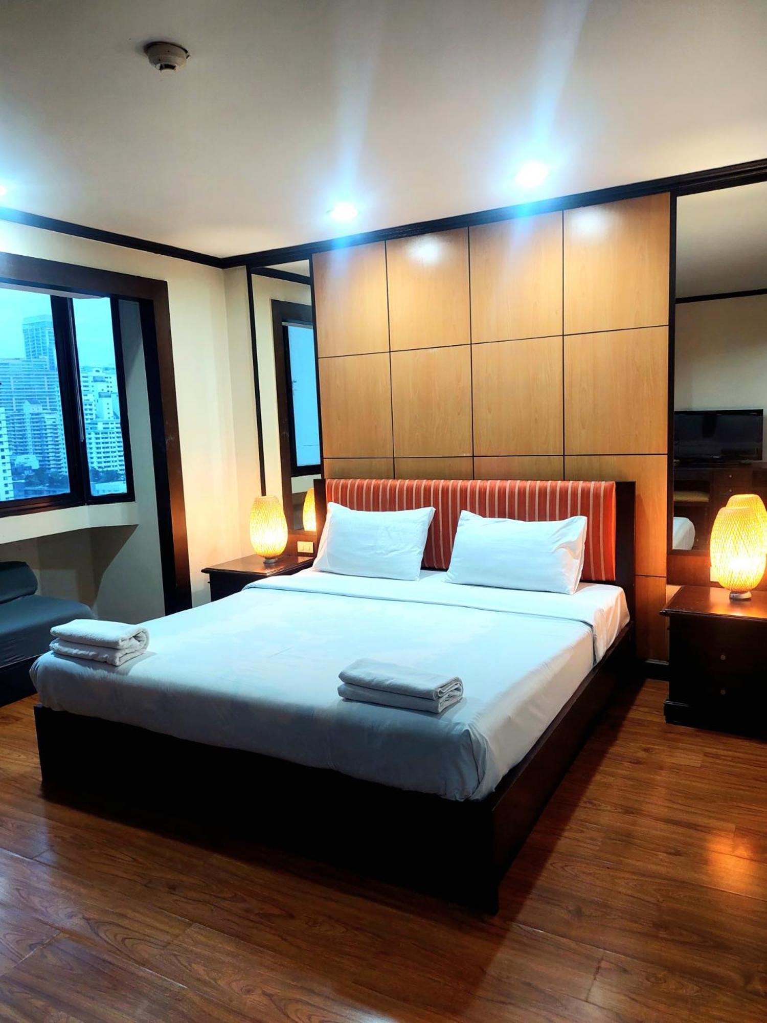 Căn hộ Omni Tower Sukhumvit Soi 4 Direct