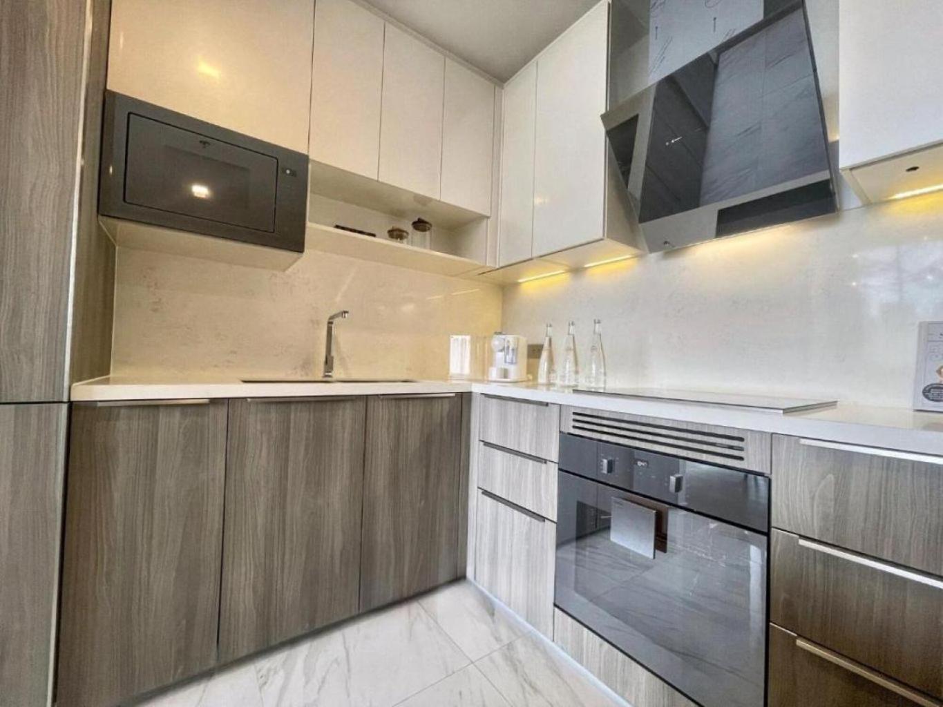 Luxury Sukhumvit Asoke Nana 65 Sqm Sleeps 4 Leilighet