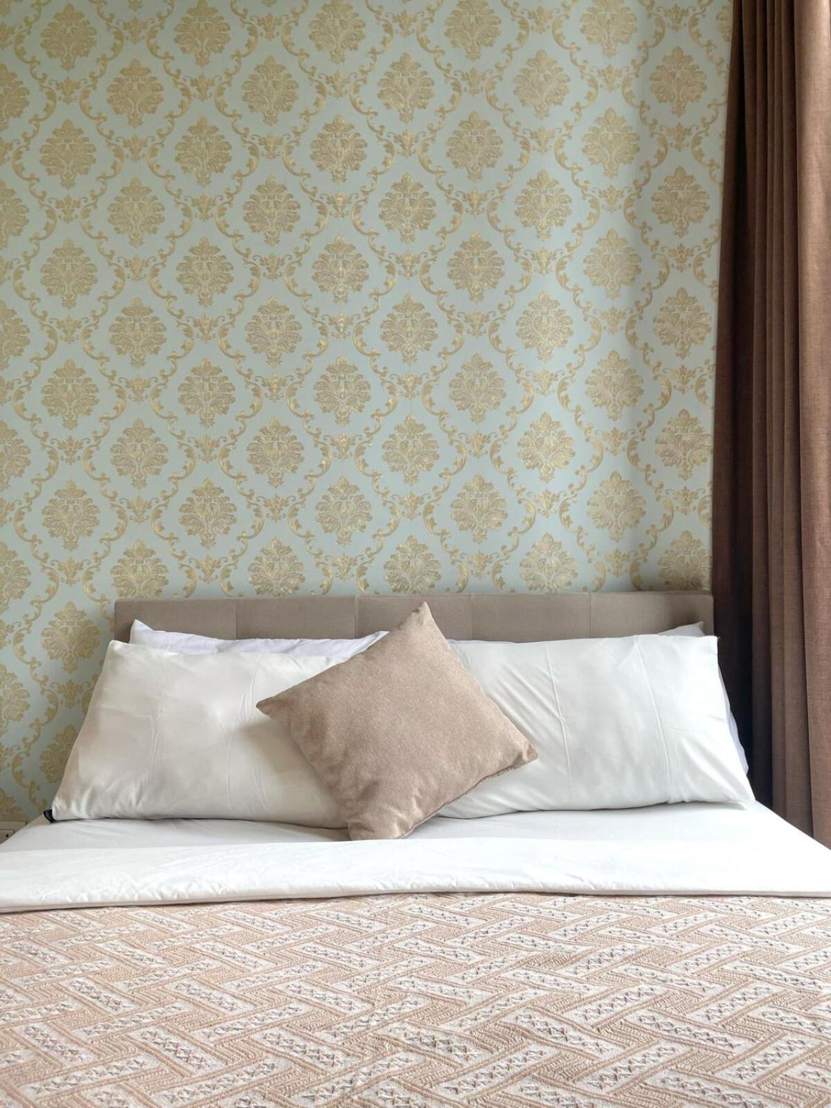 Apartment Phrom Phong 1bd Pool,gym,park And Mall Bts Bangkok