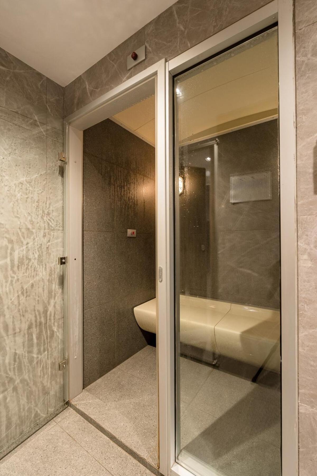 Apartment 1br - Pool, Gym, Rooftop, Bts, Coworking Space - 10 Min Nana Plaza - - New Building - 24 7 Security