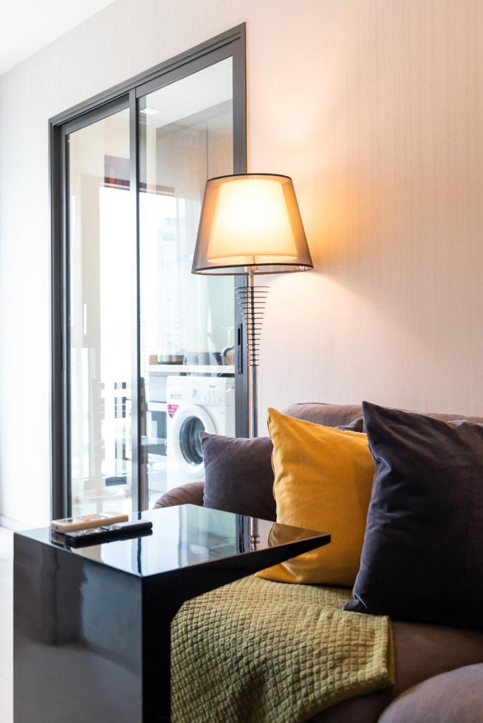 Luxurious With Train Access Apartment *
