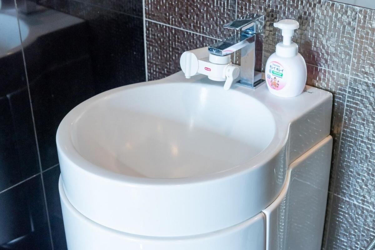 Apartment Luxurious With Train Access Bts Thonglor Bangkok