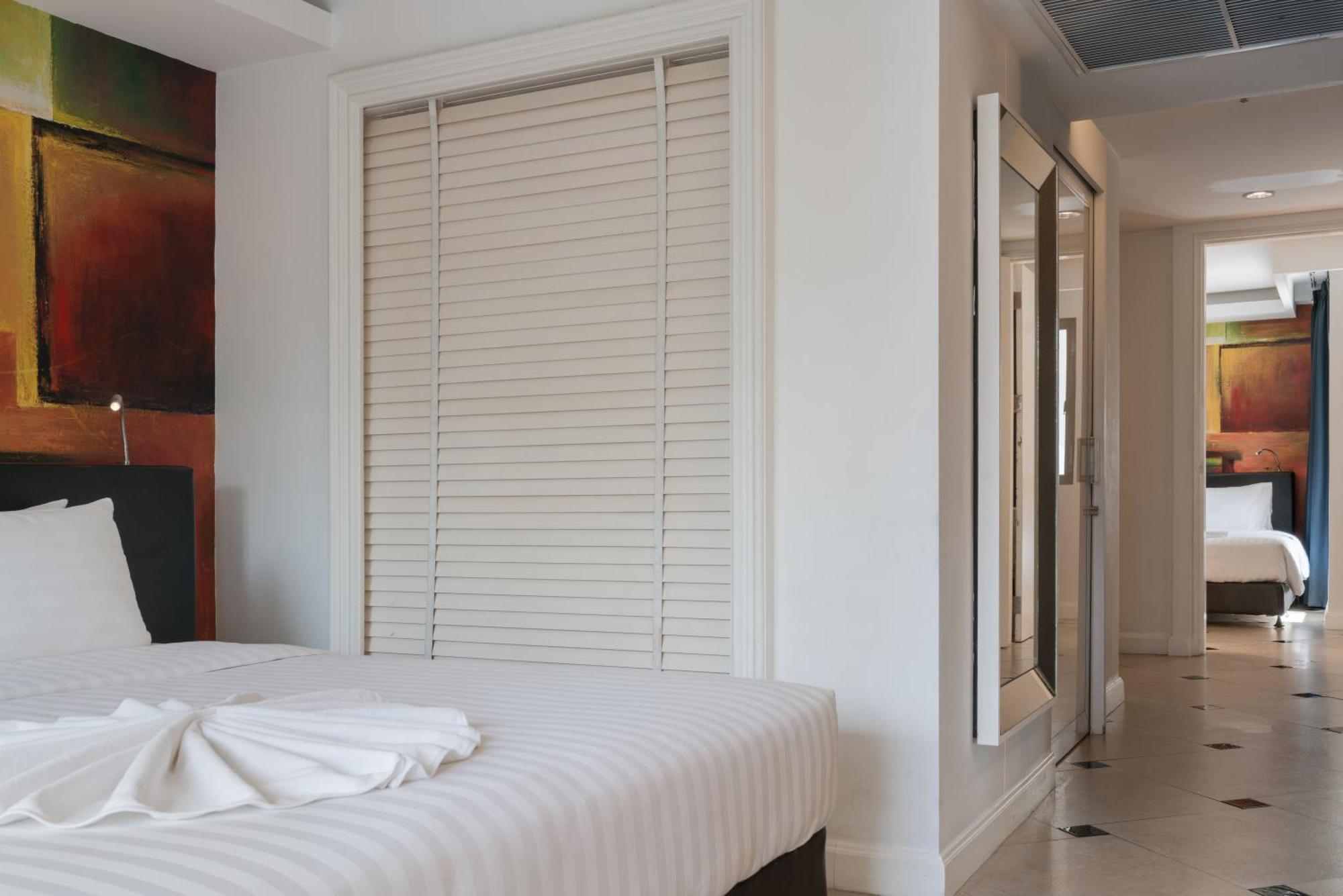 Skye Hotel Bangkok