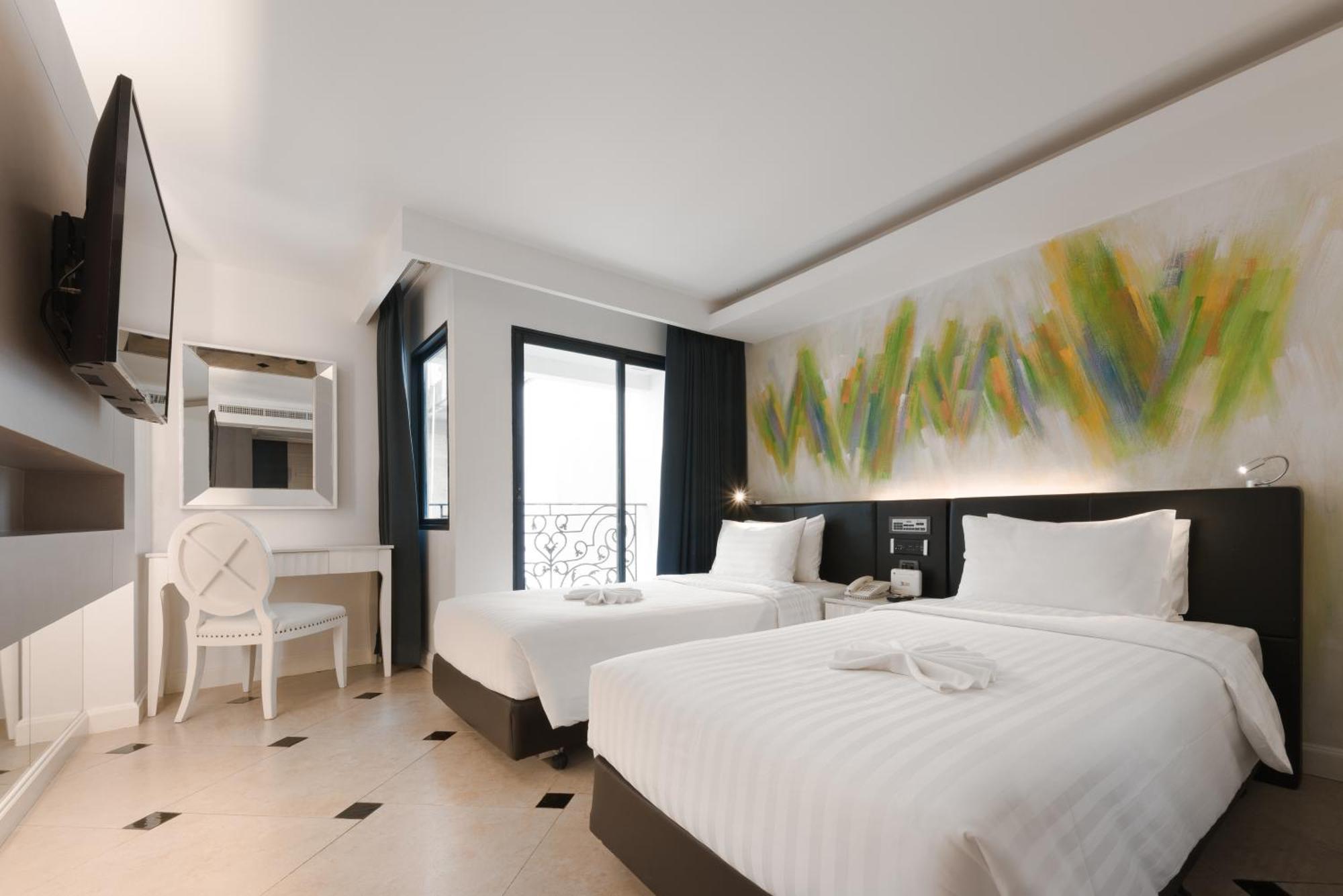 Skye Hotel Bangkok