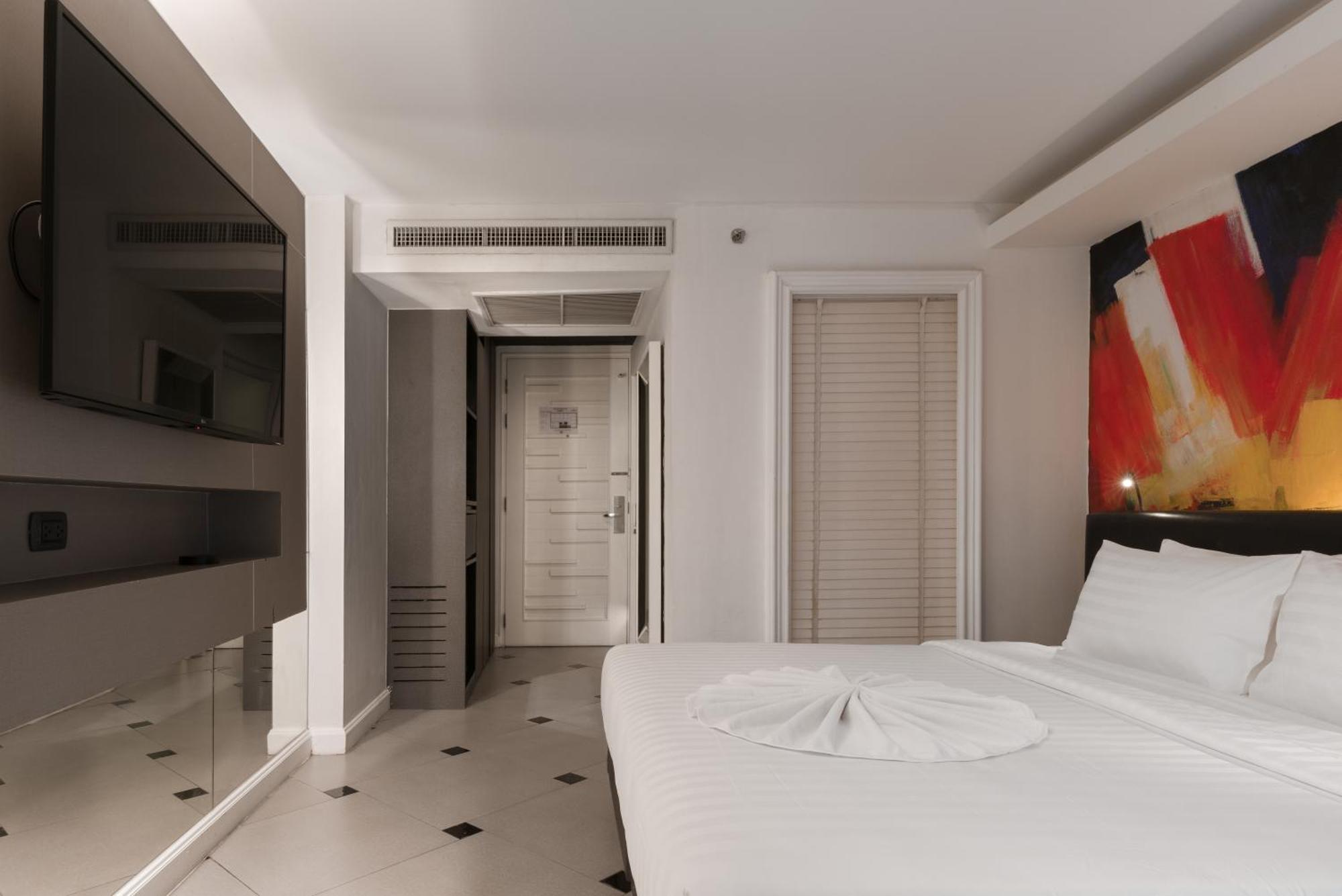 Skye Hotel