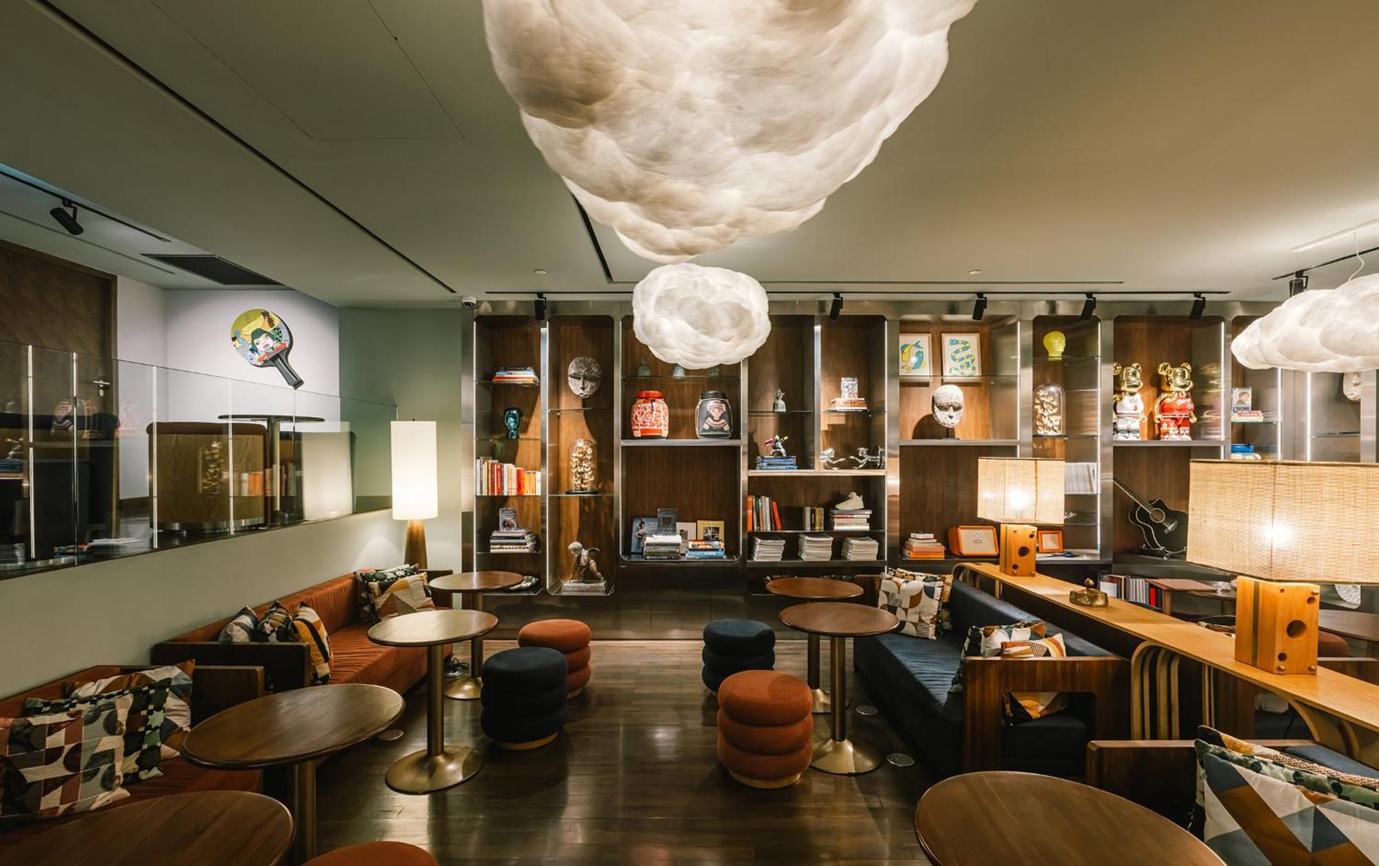 Khách sạn Public House - Sukhumvit 31