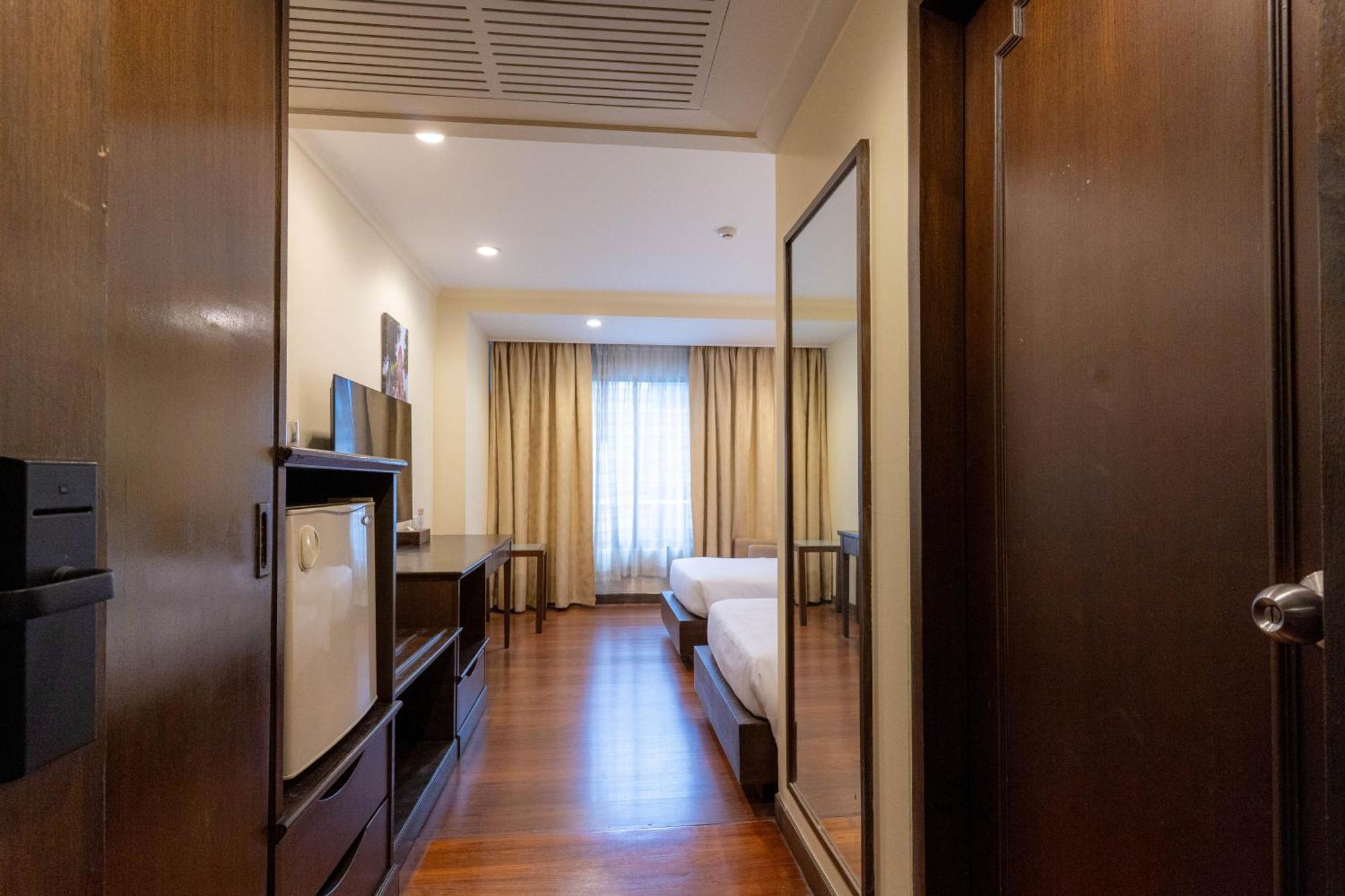 Journeyhub Sukhumvit 26, - Formely St 4* Bangkok