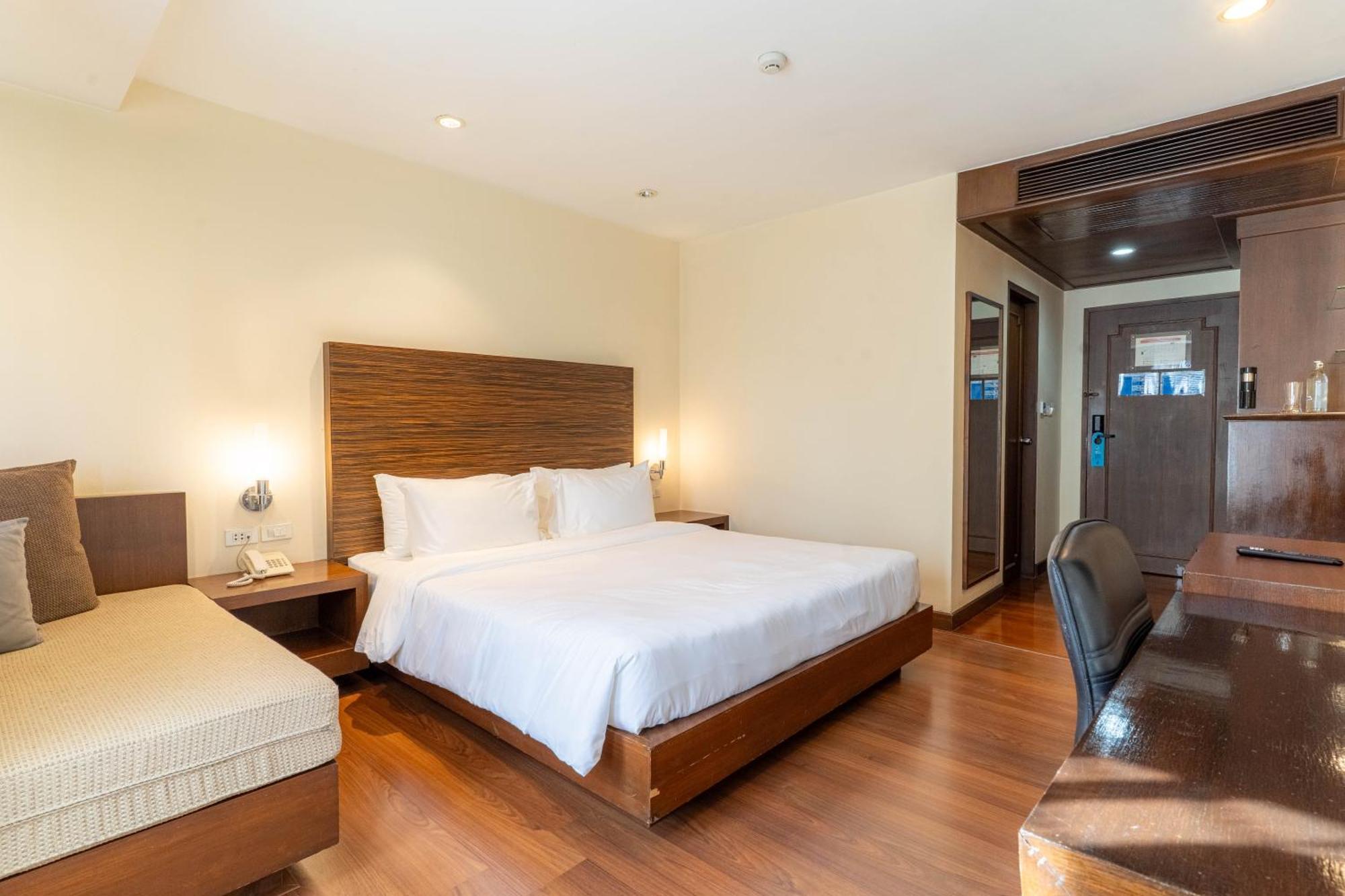 Journeyhub Sukhumvit 26, - Formely St 4* Bangkok