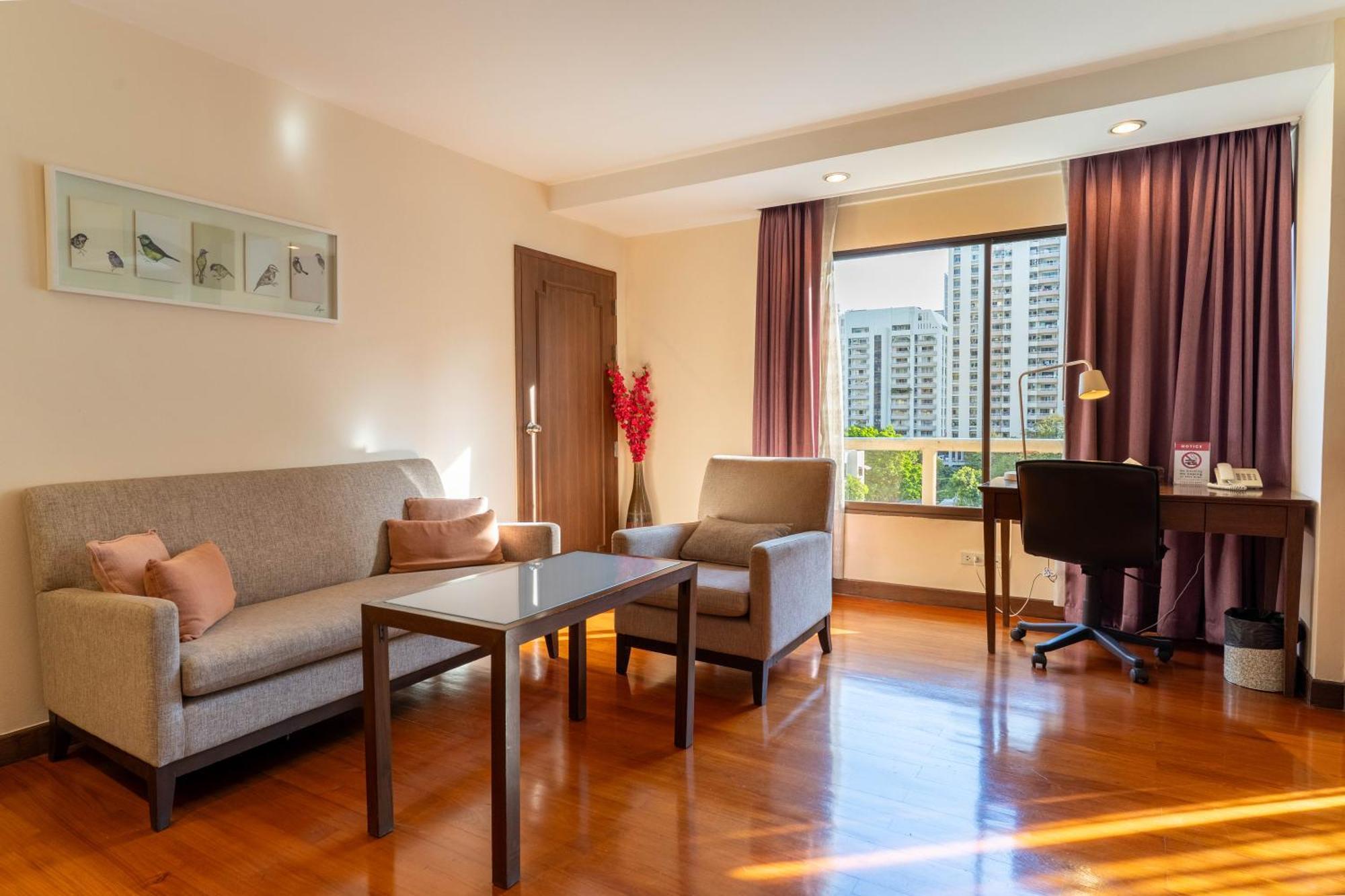 Journeyhub Sukhumvit 26, - Formely St