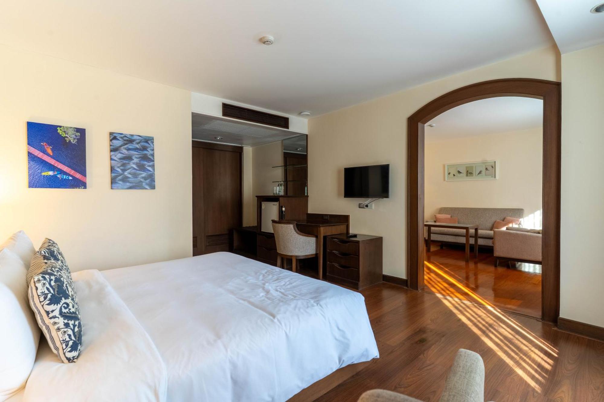 Journeyhub Sukhumvit 26, - Formely St Bangkok