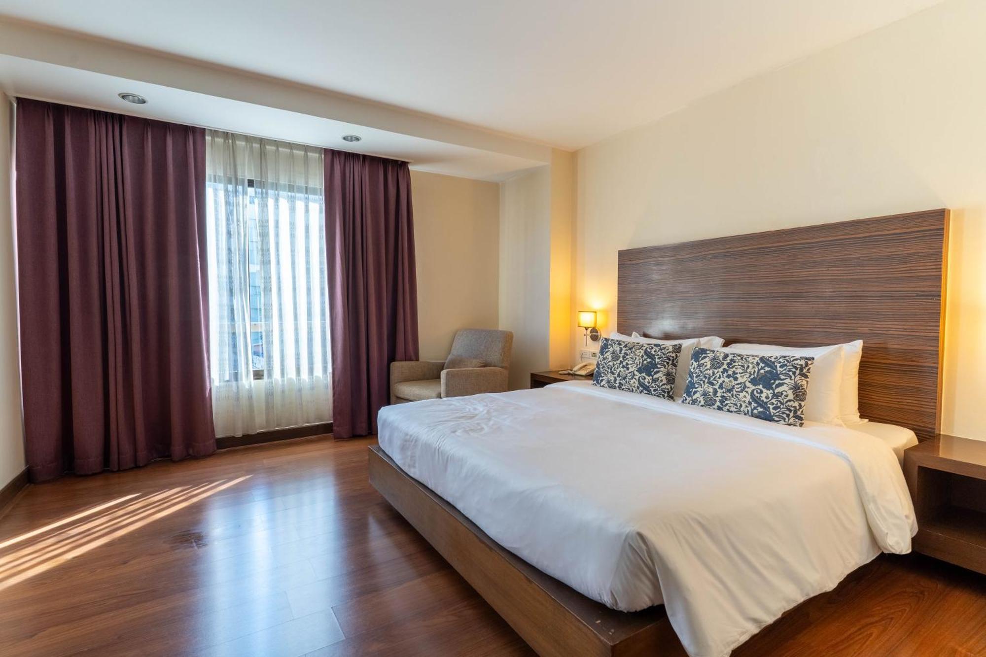 Journeyhub Sukhumvit 26, - Formely St