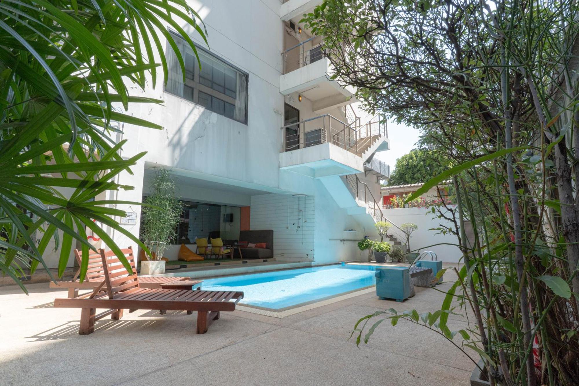 Journeyhub Sukhumvit 26, - Formely St