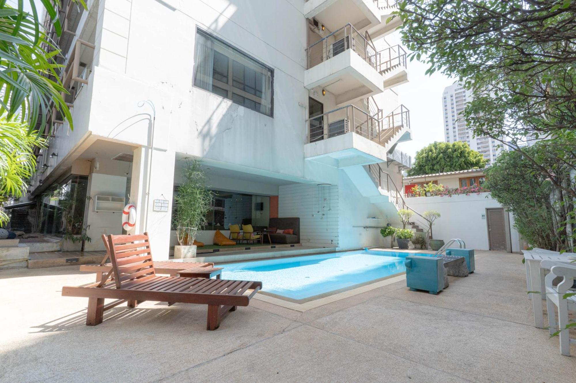 Journeyhub Sukhumvit 26, - Formely St