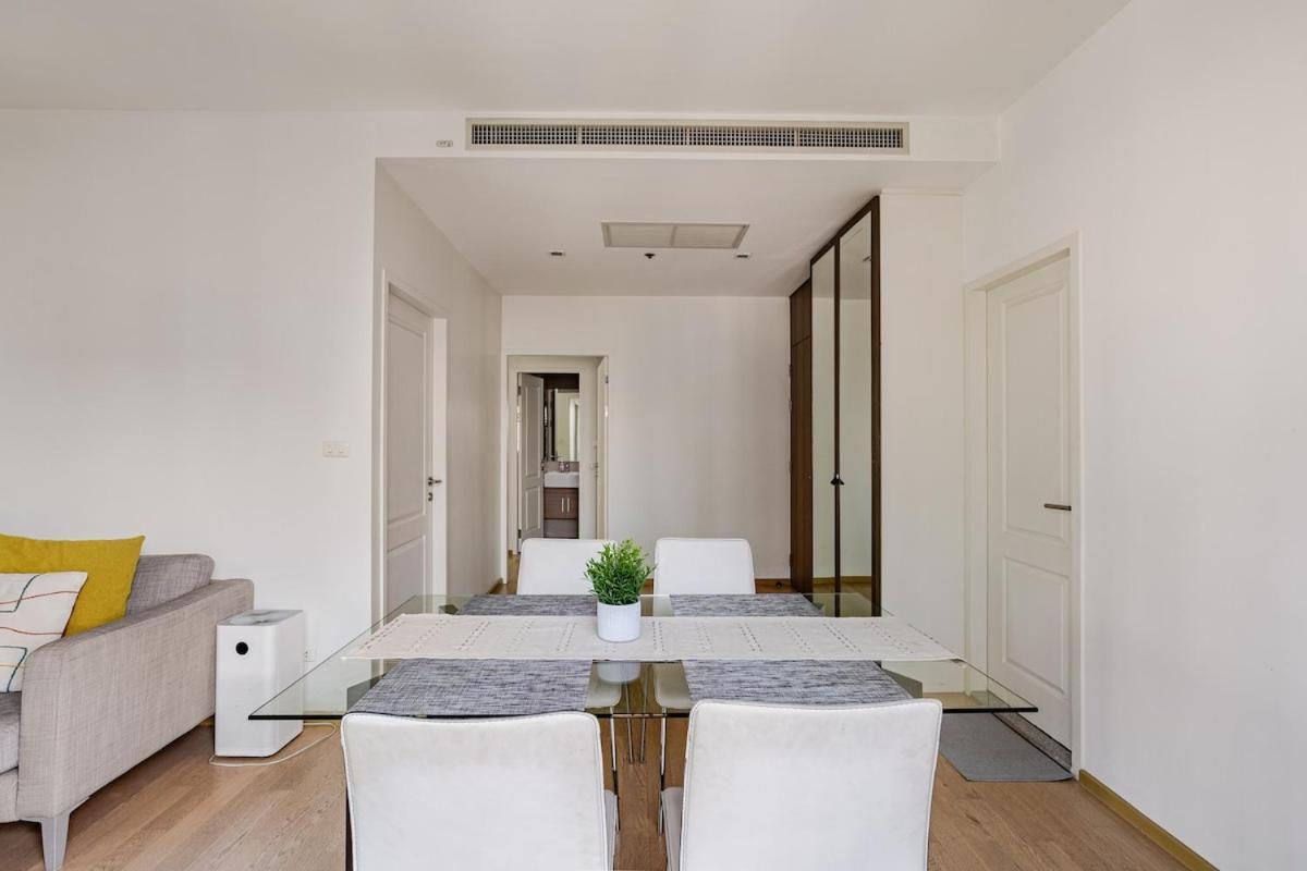 Apartment 2br Next Phrom Phonybts Sukhumvit Bangkok