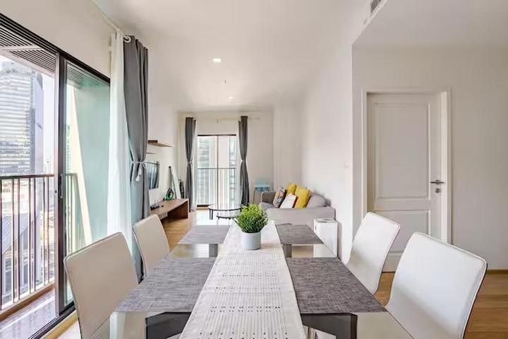 2br Next Phrom Phonybts Sukhumvit Apartment Bangkok