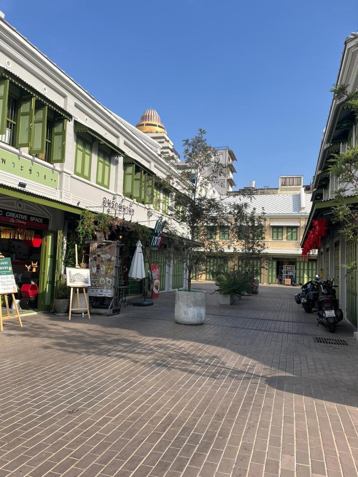 6 Bedroom House In Heart Of Chinatown Holiday home Bangkok