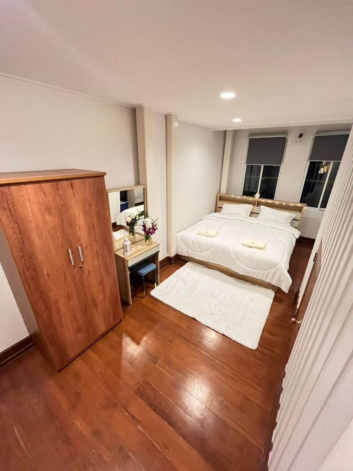 6 Bedroom House In Heart Of Chinatown * Bangkok
