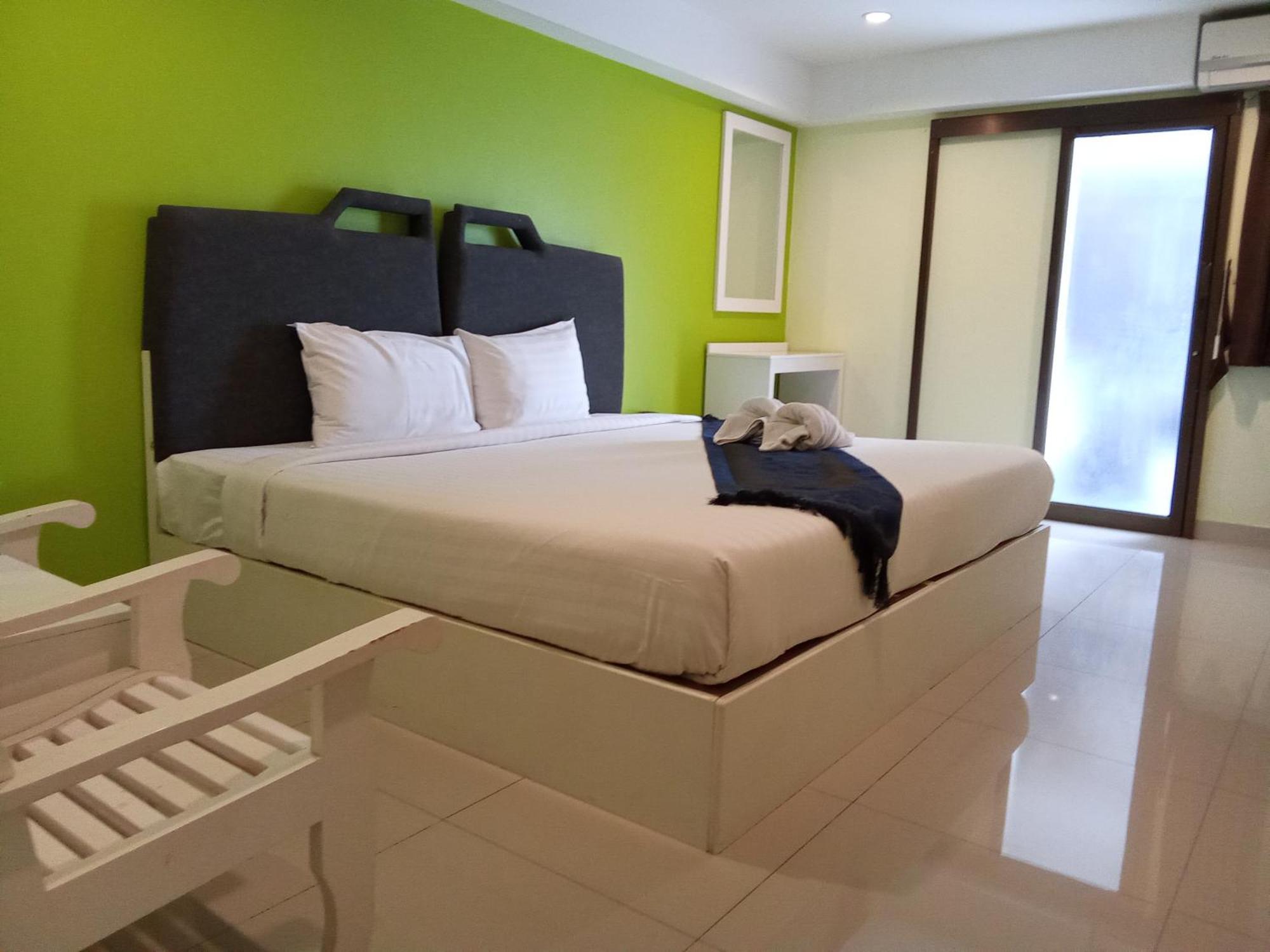 Sunny Hotel Bangkok
