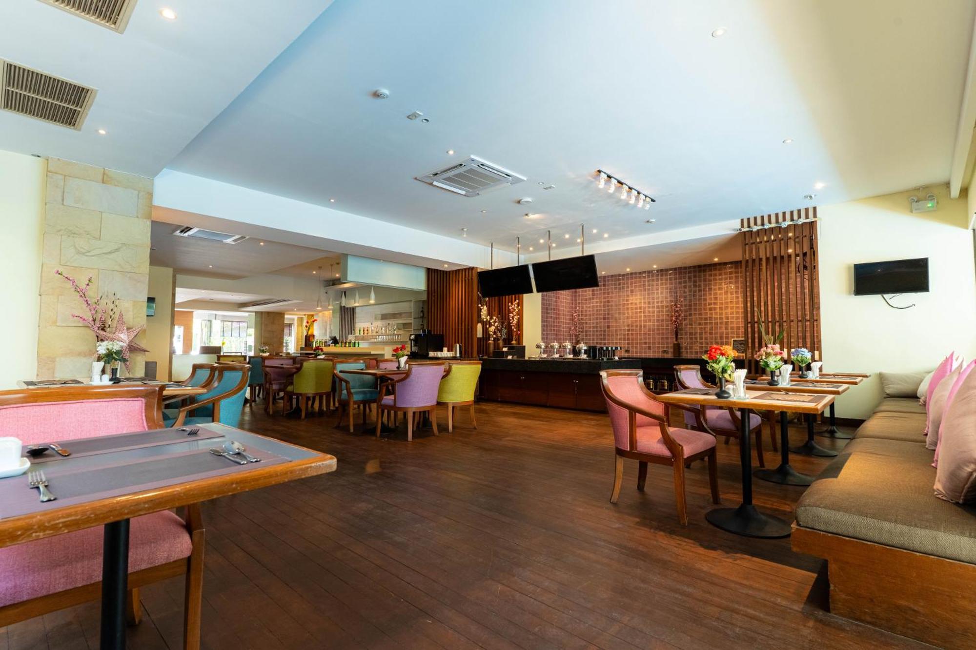 Journeyhub Sukhumvit 26, - Formely St 4*