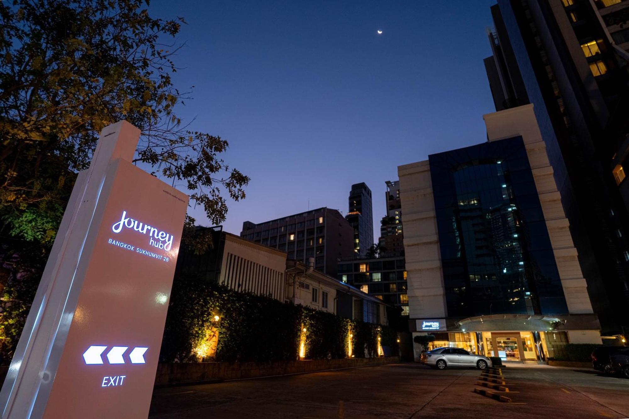 Hotel Journeyhub Sukhumvit 26, - Formely St Bangkok