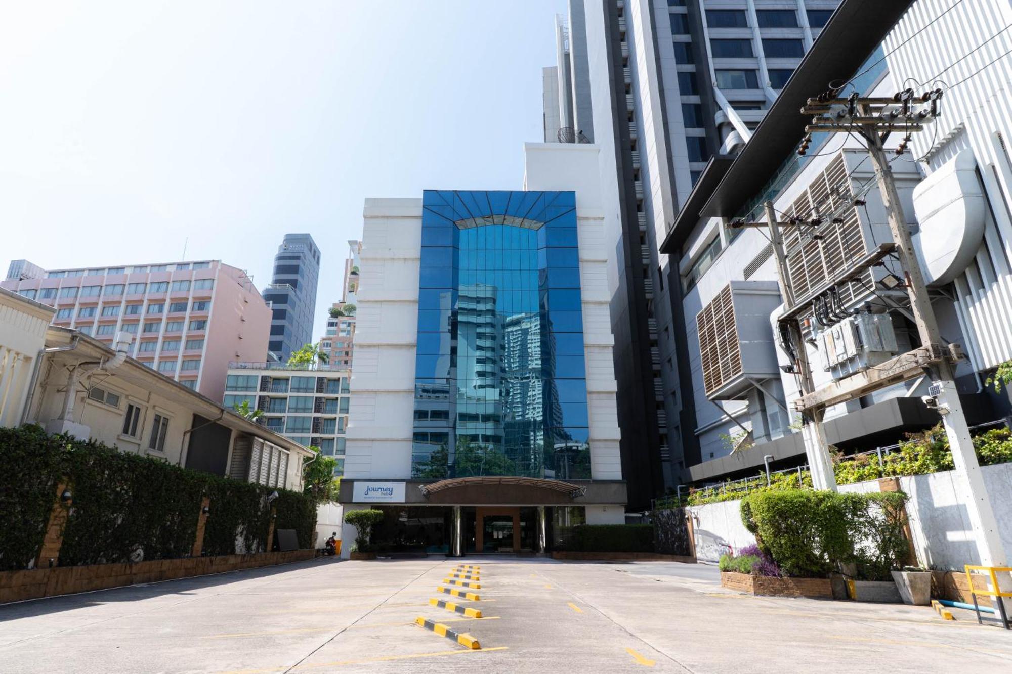 Journeyhub Sukhumvit 26, - Formely St