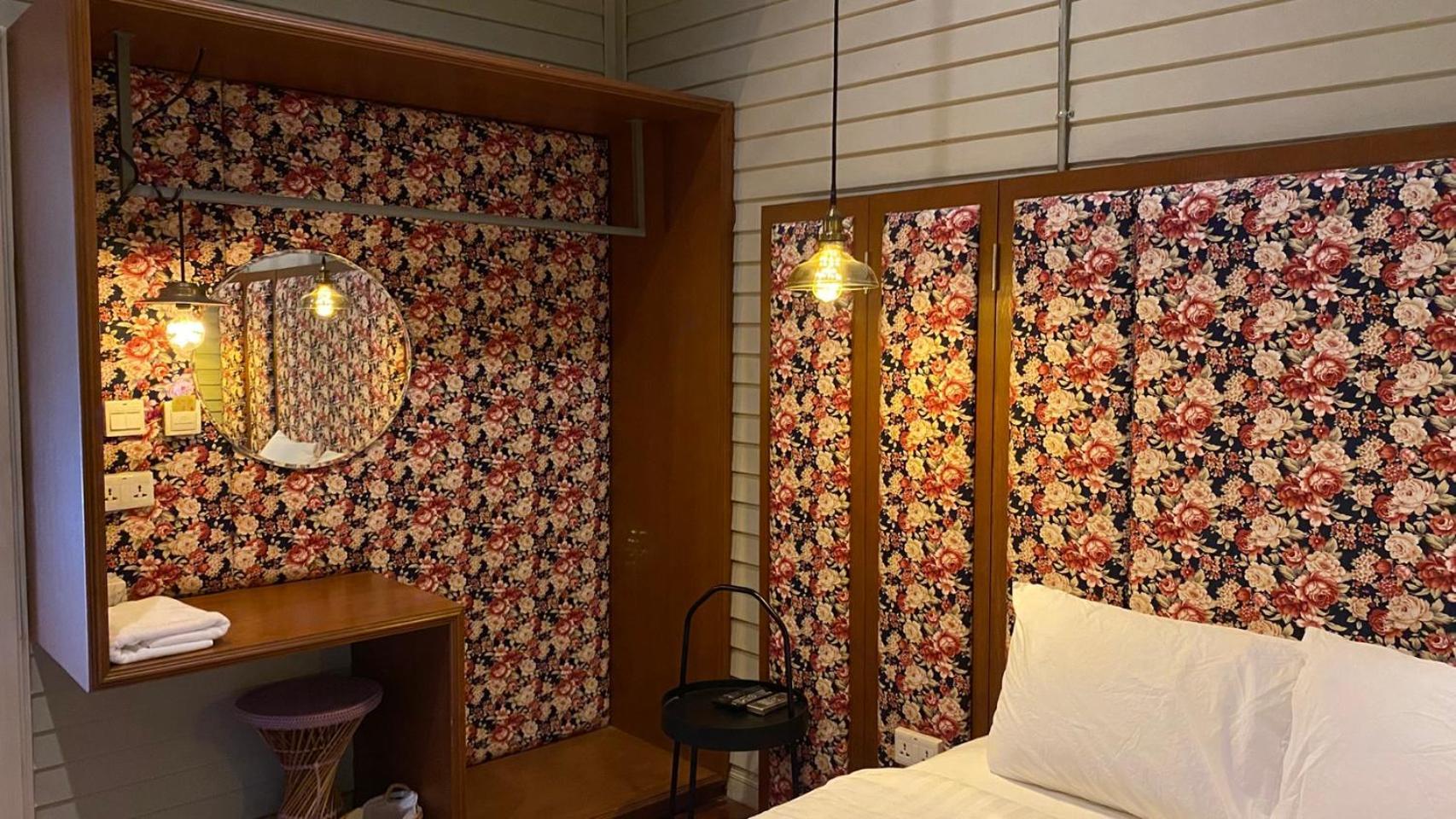 Asrama Azure Bangkok