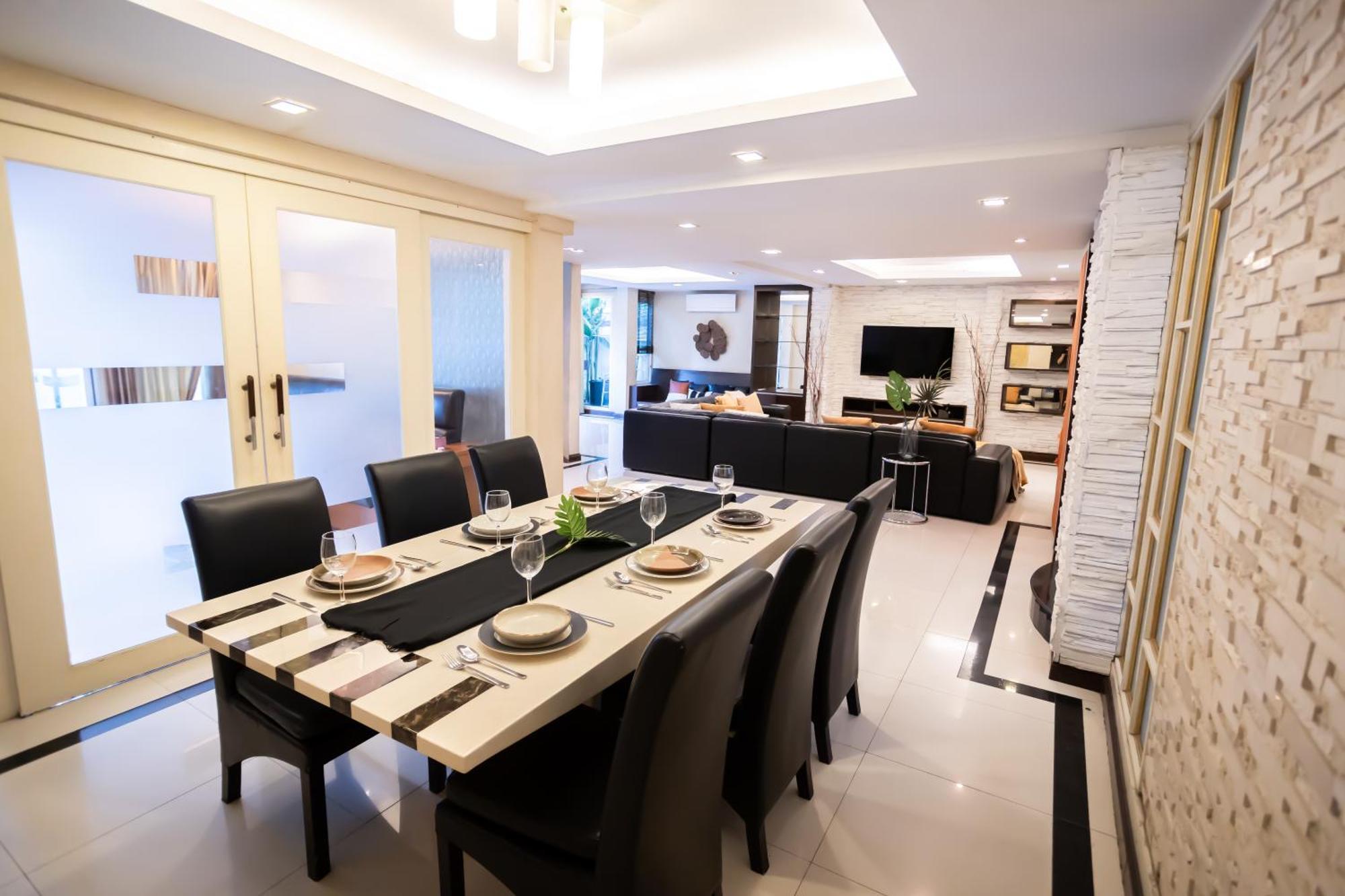 Holiday home Low-rise House For Groups Near Bts & Emdistrict For Spacious Cozy Bangkok
