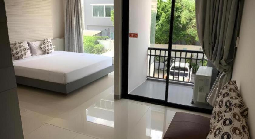 Hotel Lee Nova Bangkok
