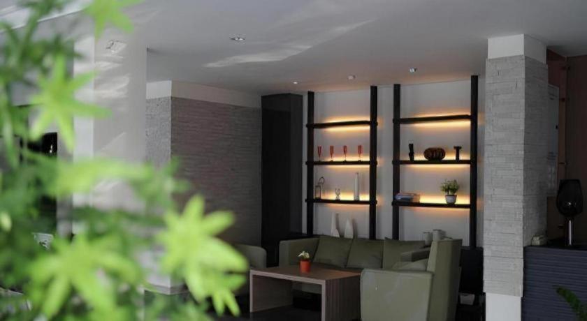 Hotel Lee Nova
