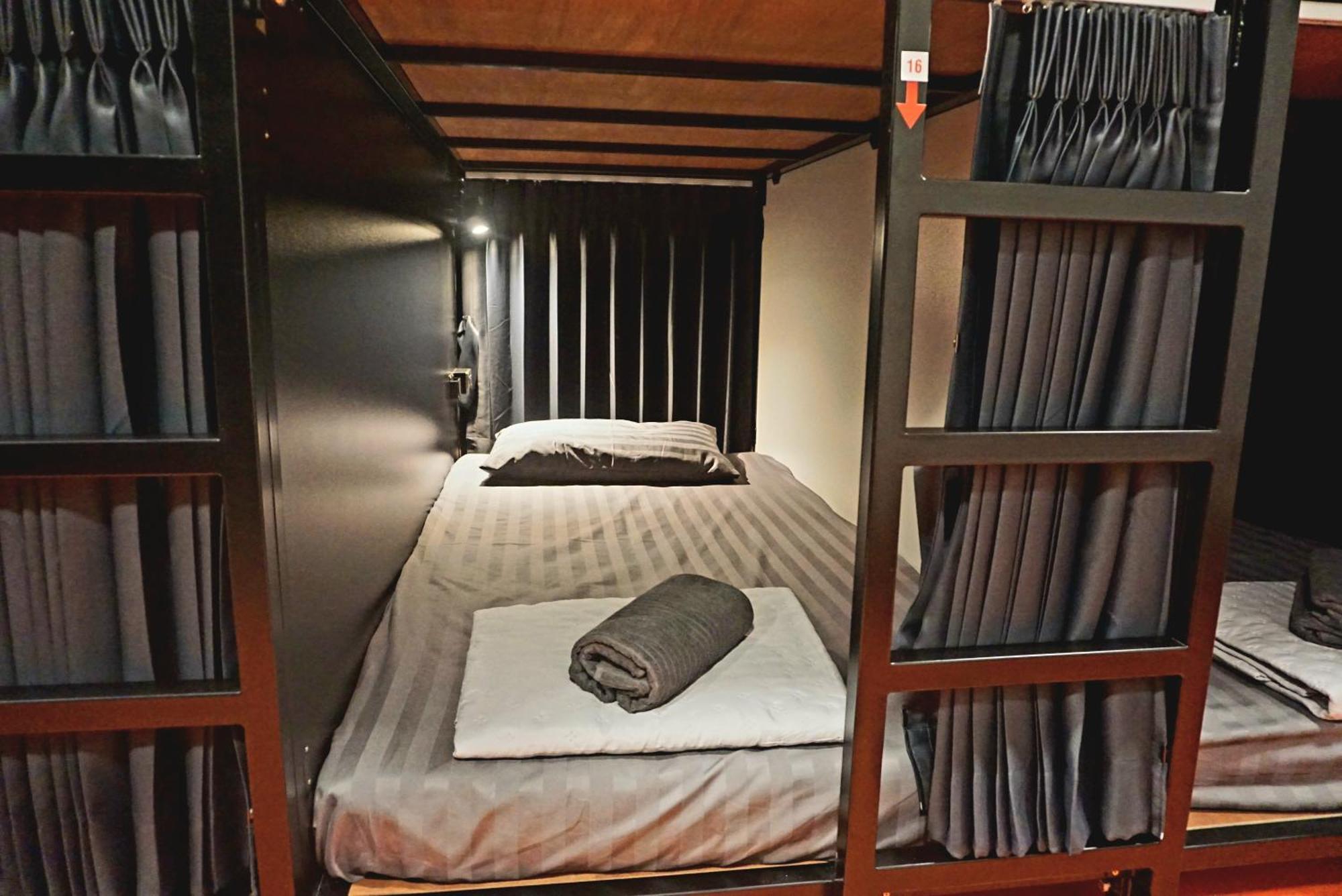 Hash Silom Soi 3 *