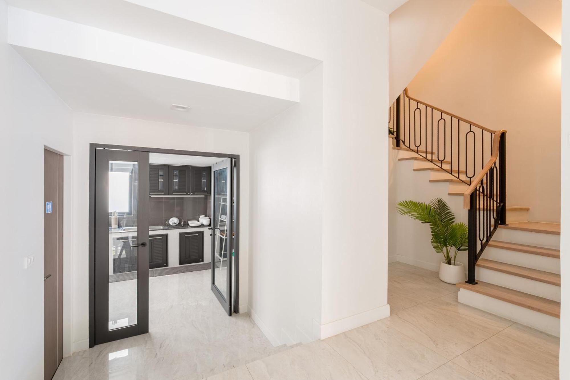 Cj Private Near Bts Thonglor Vila *