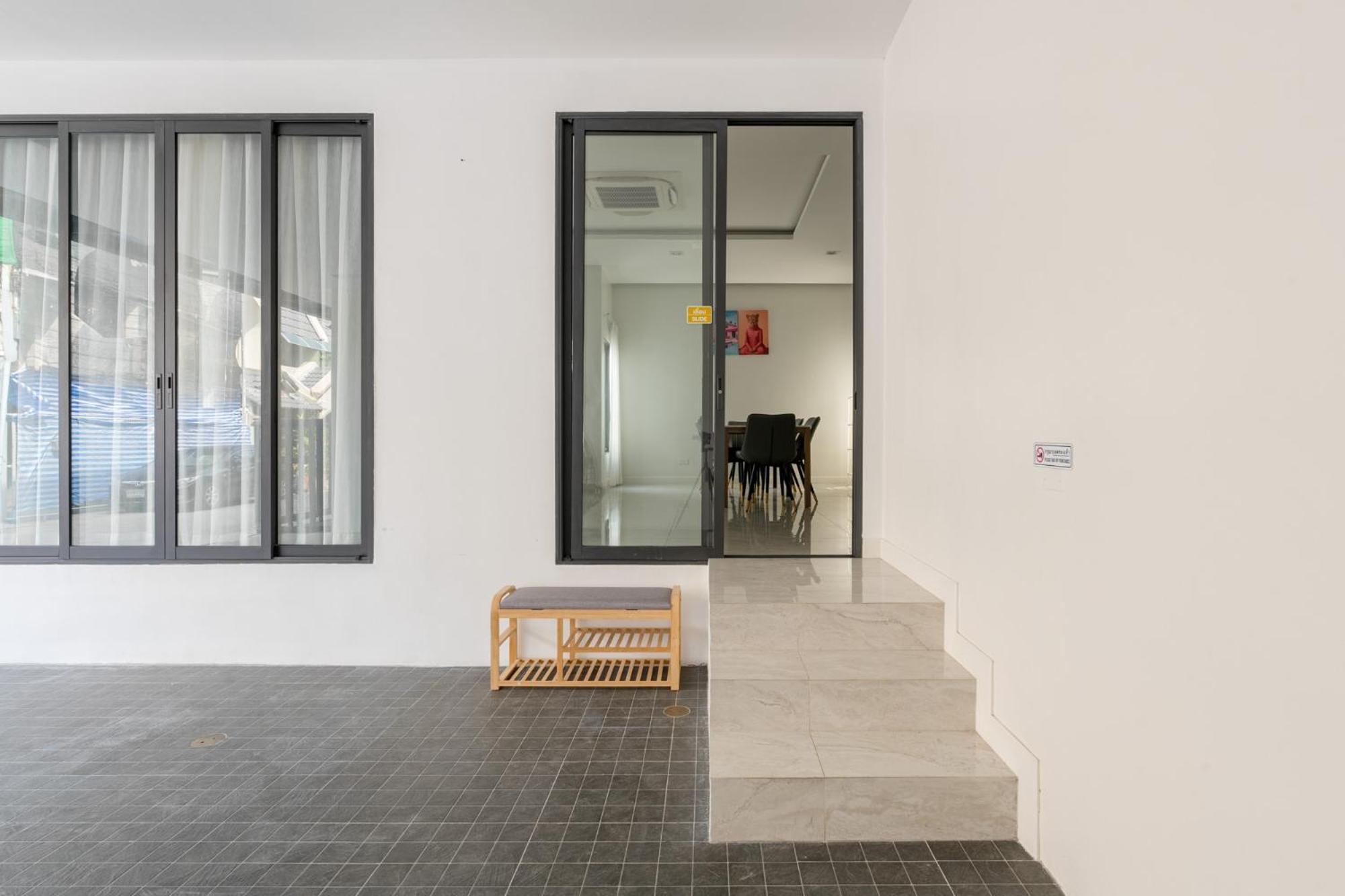 Cj Private Near Bts Thonglor * Bangkok