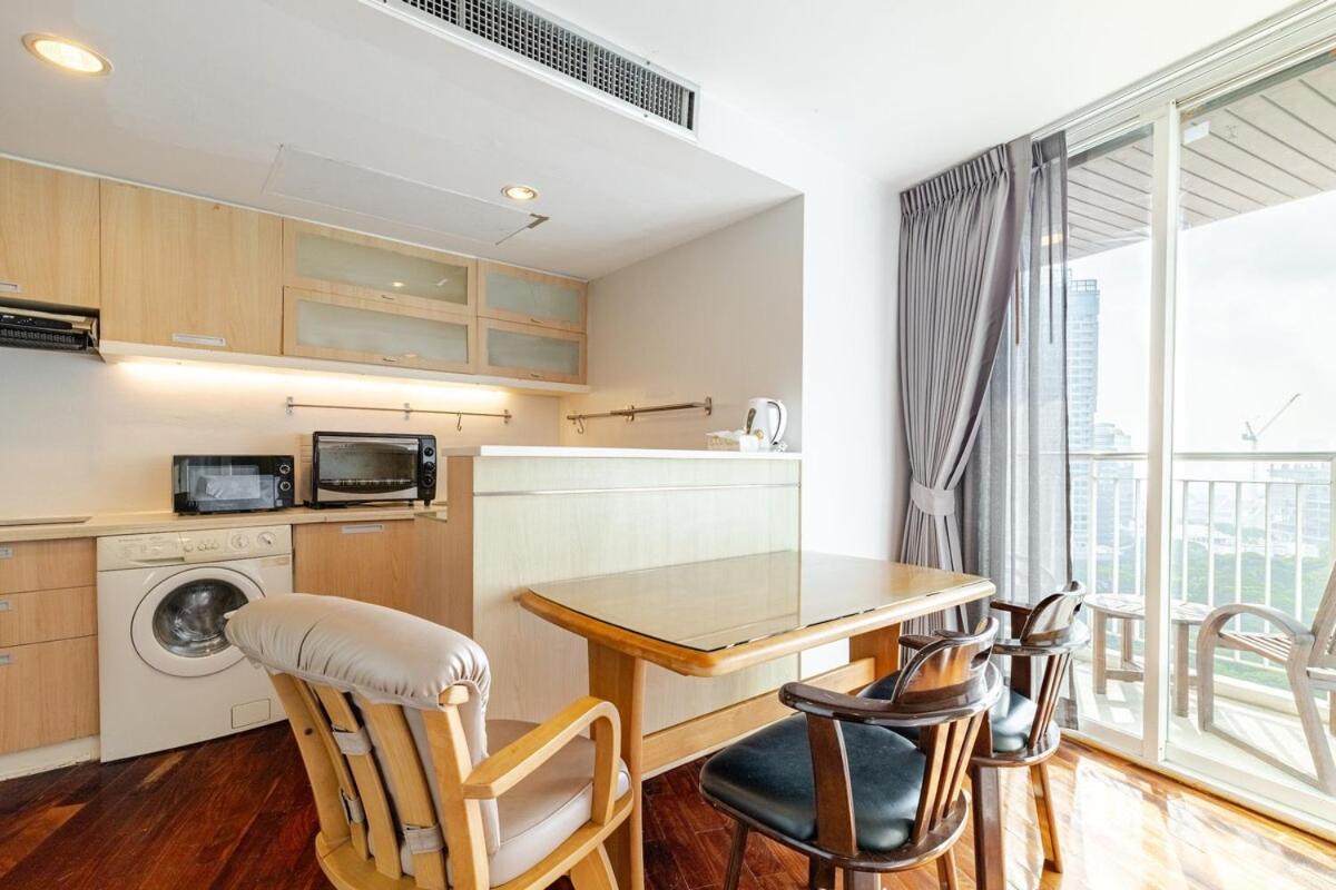 Apartment 2br, Good View, Bts Chitlom, Bkk Bangkok