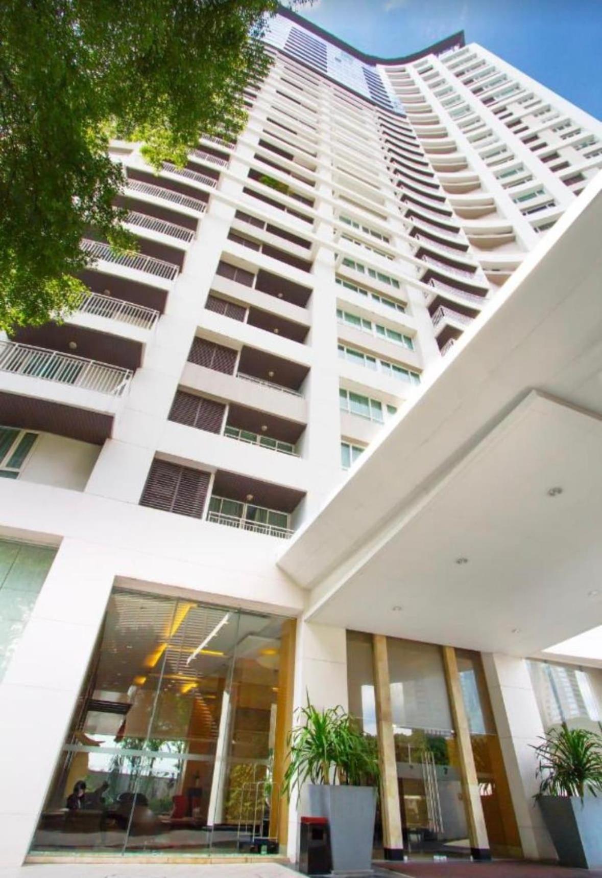 Apartment 2br, Good View, Bts Chitlom, Bkk *