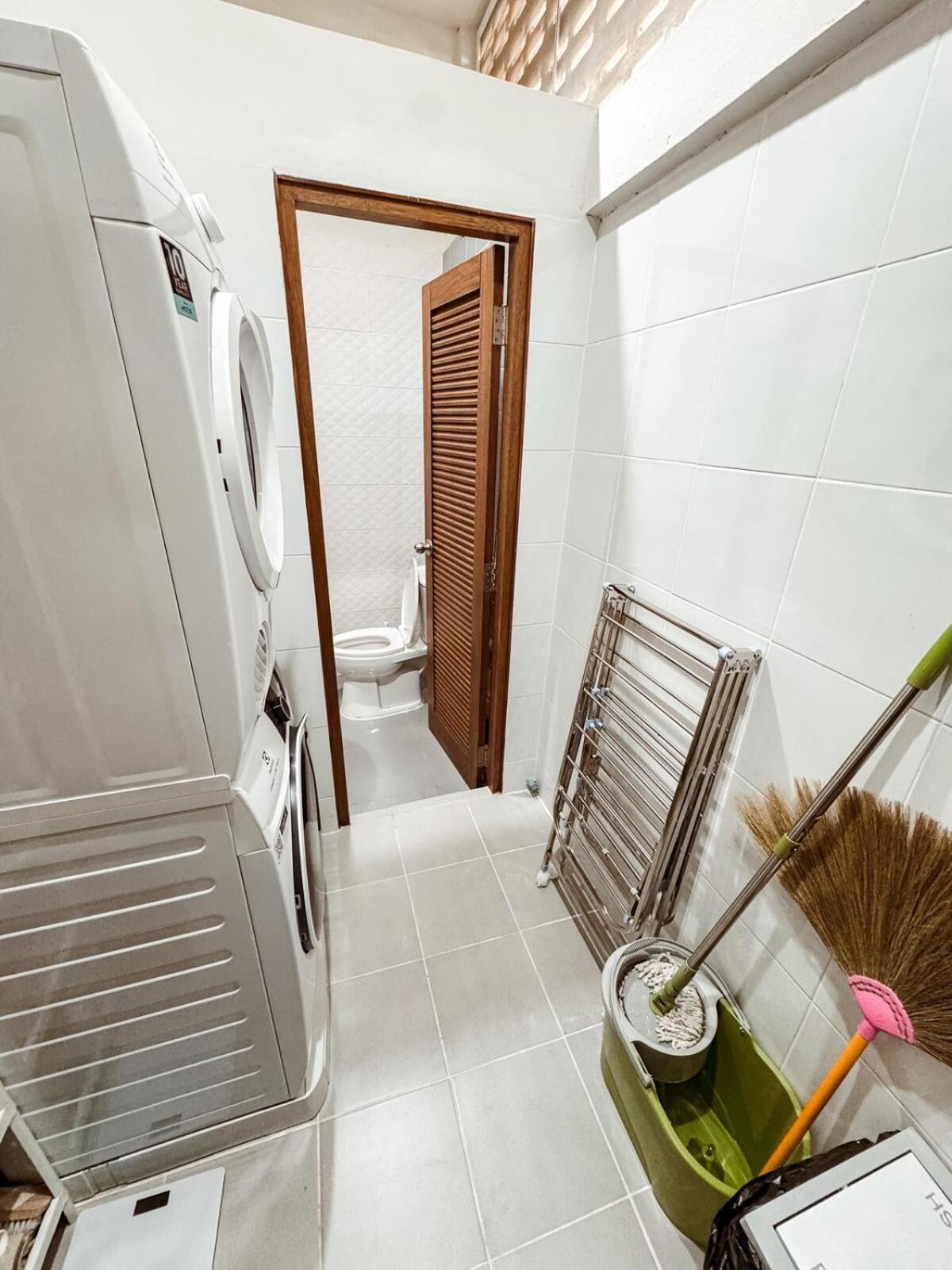 Spacious Relaxing Townhouse With Rooftop In Ekamai *