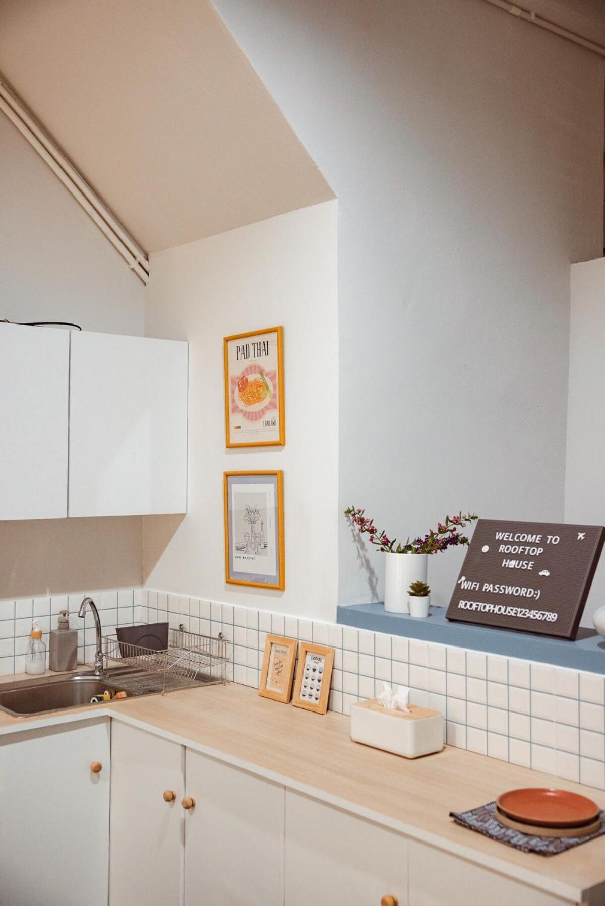 Spacious Relaxing Townhouse With Rooftop In Ekamai