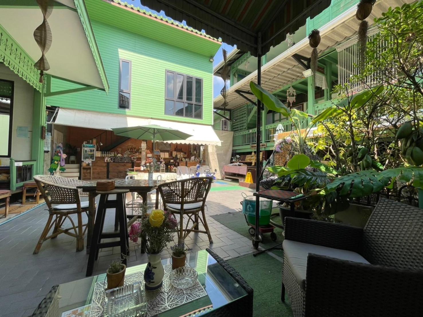Teak House Casa de hóspedes 2*