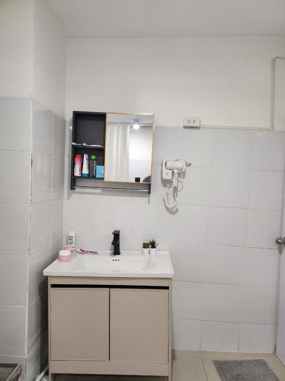 A Townhouse 100m From Bts Bangchak Bangkok