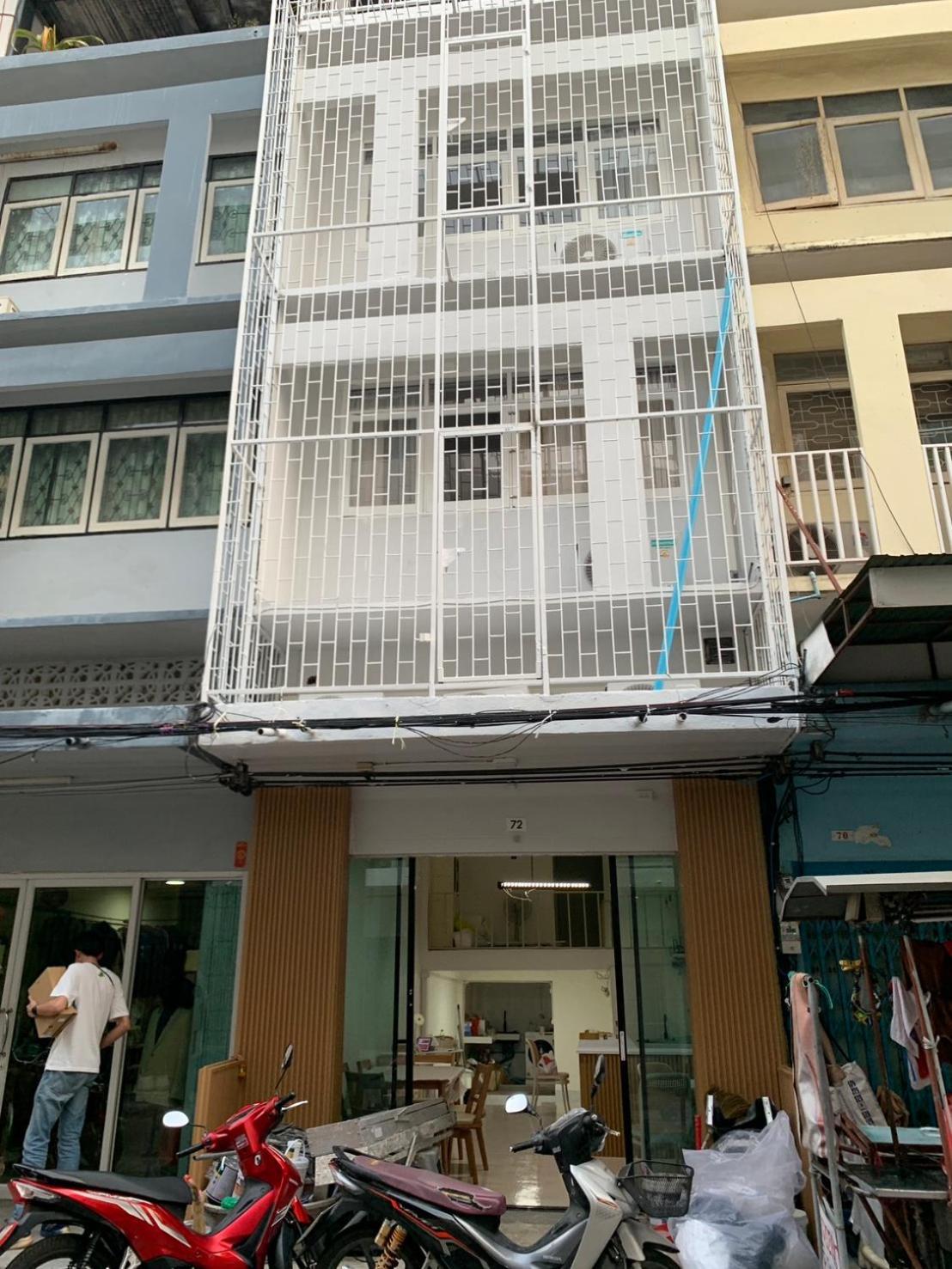 Guest house A Townhouse 100m From Bts Bangchak Bangkok