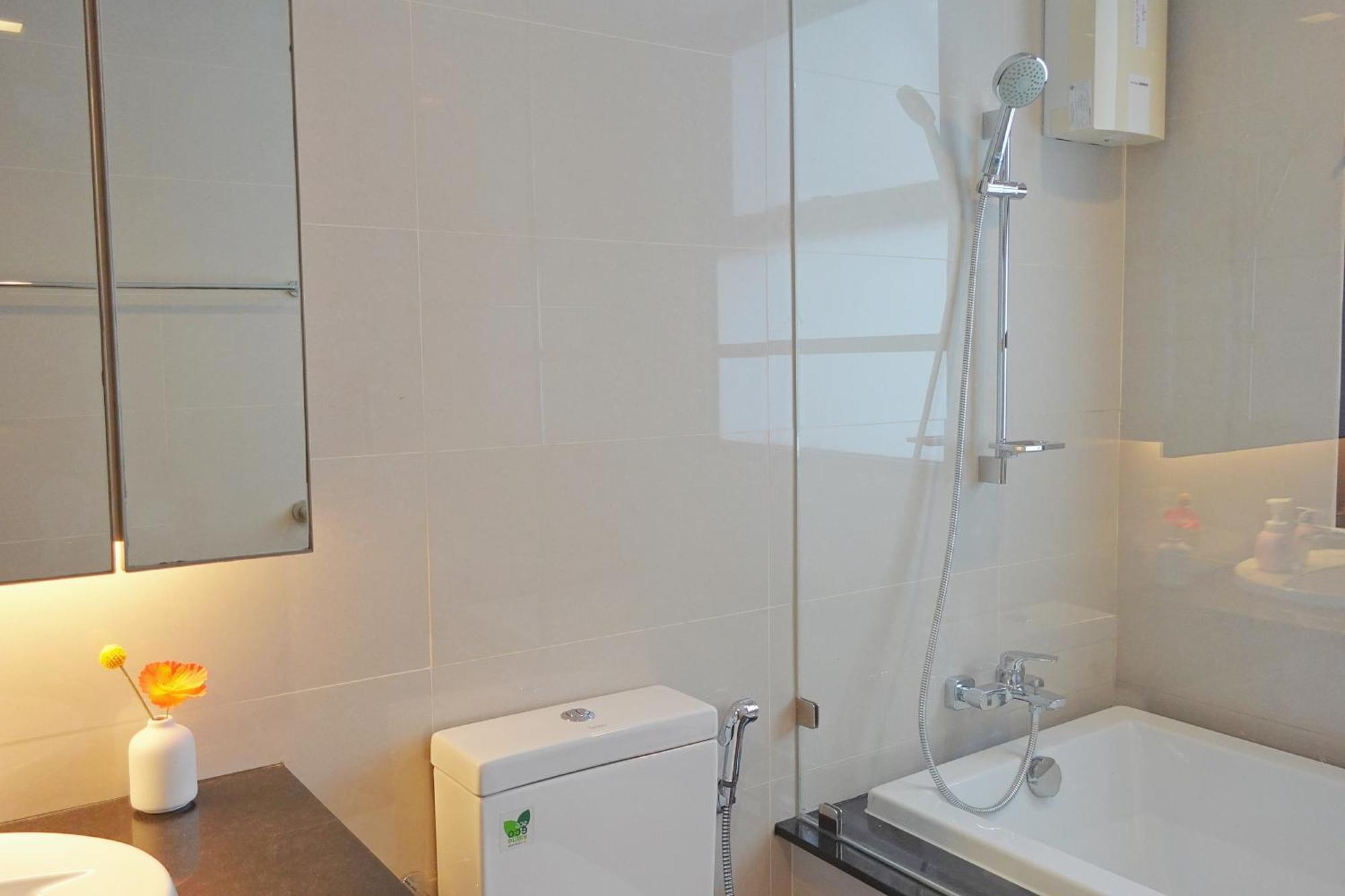 Apartment Spacious Sukhumvit Ment Near Emsphere Bts Phrom Phong