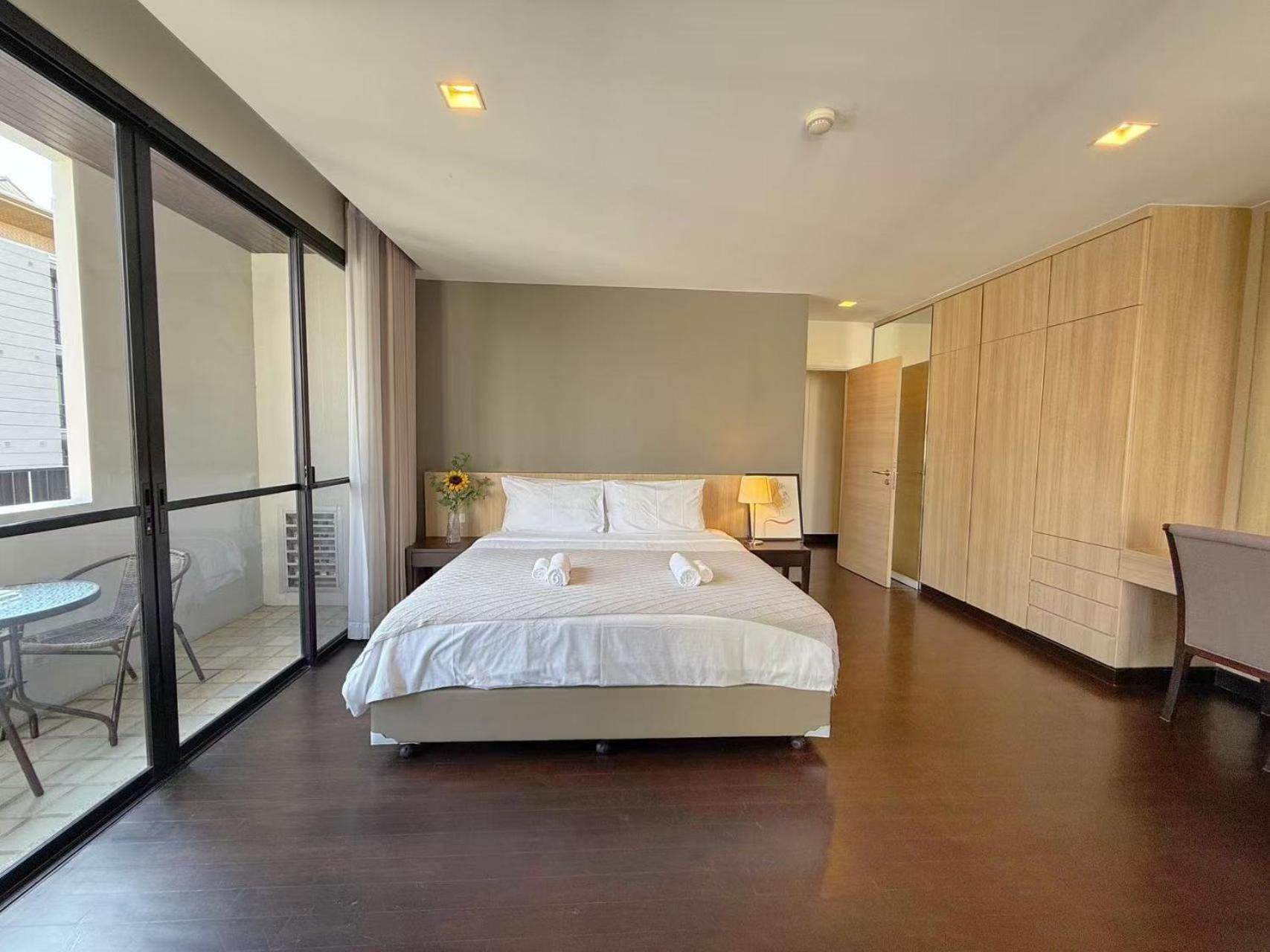 Apartment Spacious Sukhumvit Ment Near Emsphere Bts Phrom Phong Bangkok