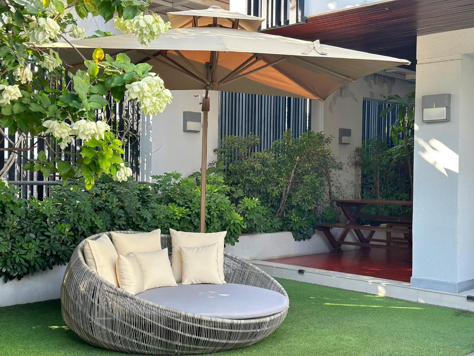 Apartment Spacious Sukhumvit Ment Near Emsphere Bts Phrom Phong